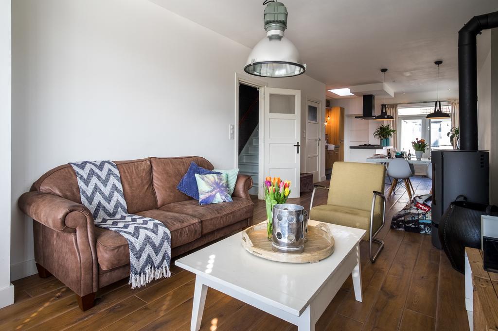 Ferienwohnung Wijkiki Surf House Wijk aan Zee Exterior foto